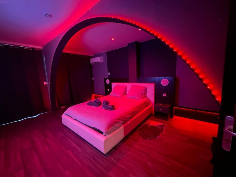 Appart Avec Jacuzzi, Et Terrasse มาร์กเซย ภายนอก รูปภาพ
